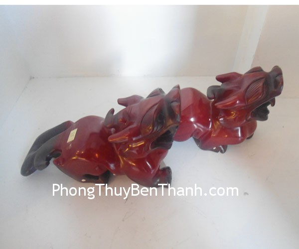 Tỳ hưu đá Tiêu Ngọc đỏ,tăng thêm thật nhiều tài lộc cho gia chủ DT105 ty huu do den d105 01 Tỳ hưu đá Tiêu Ngọc đỏ,tăng thêm thật nhiều tài lộc cho gia chủ DT105
